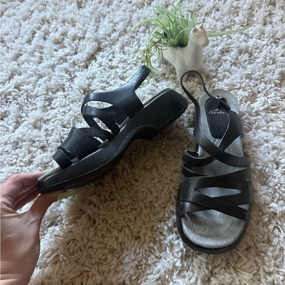 Dansko Comfortable Cute Black Strappy Women's Sandals - Picture 3 of 7